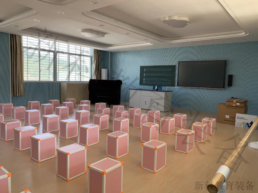 <a href='http://www.kbexpo.cn/chanpin/58-1.html' target='1' style='font-size:18px; font-weight:bold; color:#000000;'>音樂室</a>2