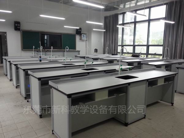 <a href='http://www.kbexpo.cn/chanpin/53-1.html' target='1' style='font-size:18px; font-weight:bold; color:#000000;'>科學實驗室</a>設備