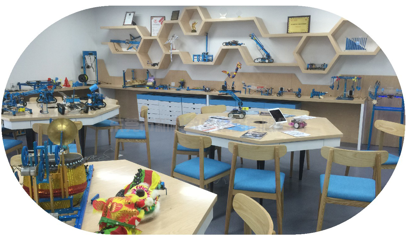 <a href='http://www.kbexpo.cn' target='1' style='font-size:14px; font-weight:bold; color:#0080ff;'>創(chuàng)客實驗室</a>展示區(qū)