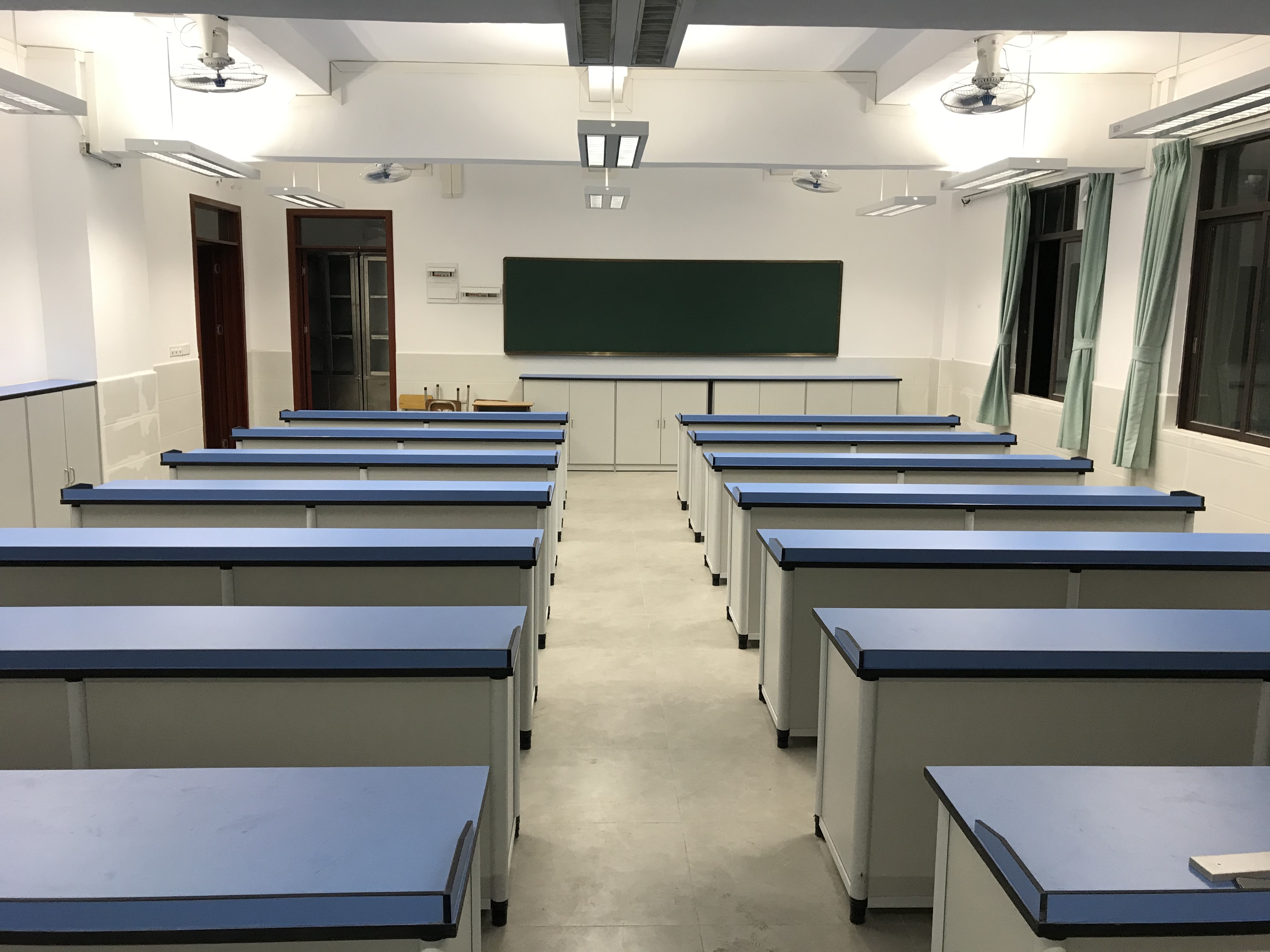 <a href='http://www.kbexpo.cn/' target='1' style='font-size:14px; font-weight:bold; color:#0080ff;'>物理實驗室</a>