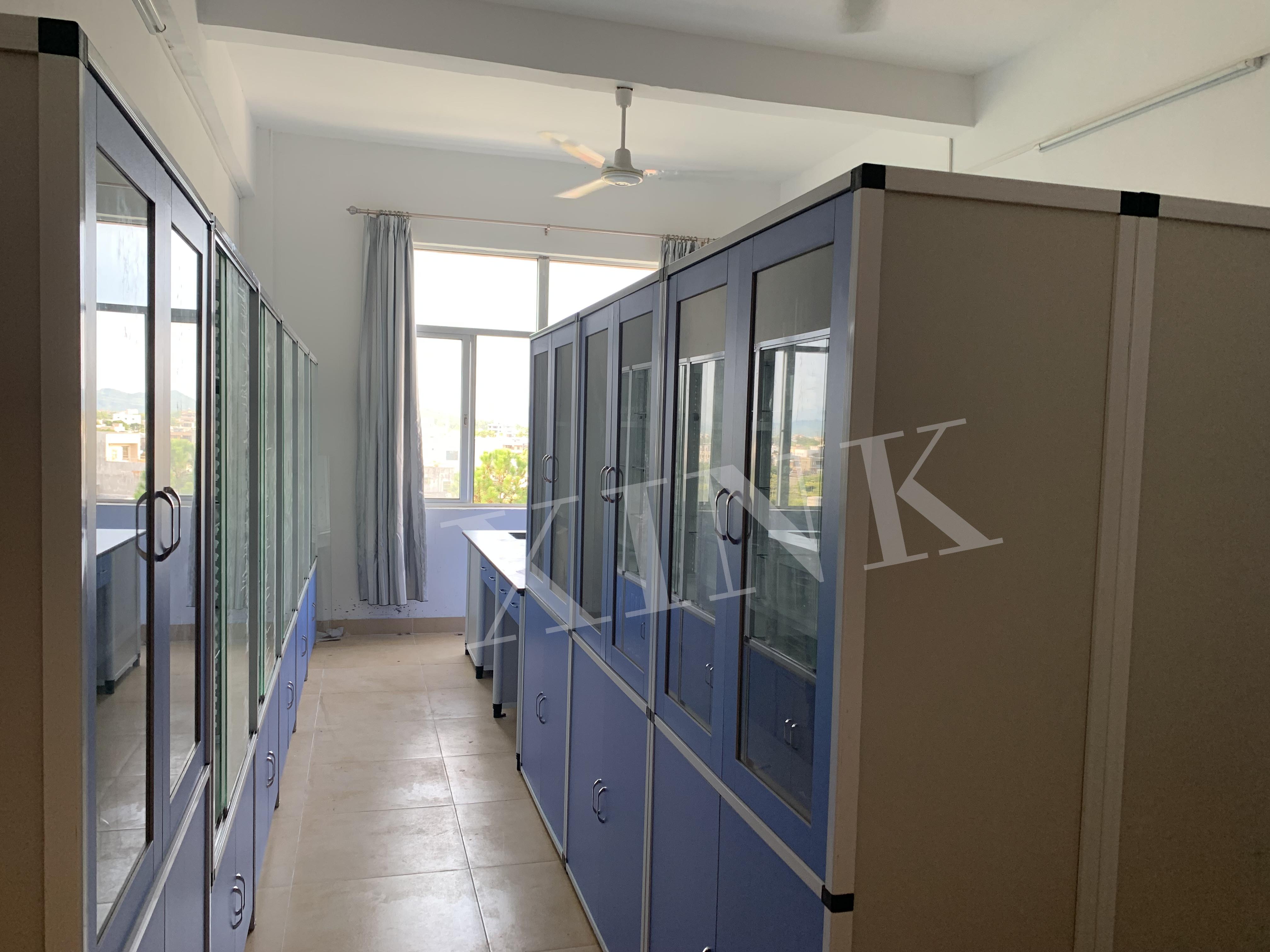 <a href='http://www.kbexpo.cn/products/70-1.html' target='1' style='font-size:18px; font-weight:bold; color:#000000;'>藥品柜</a>