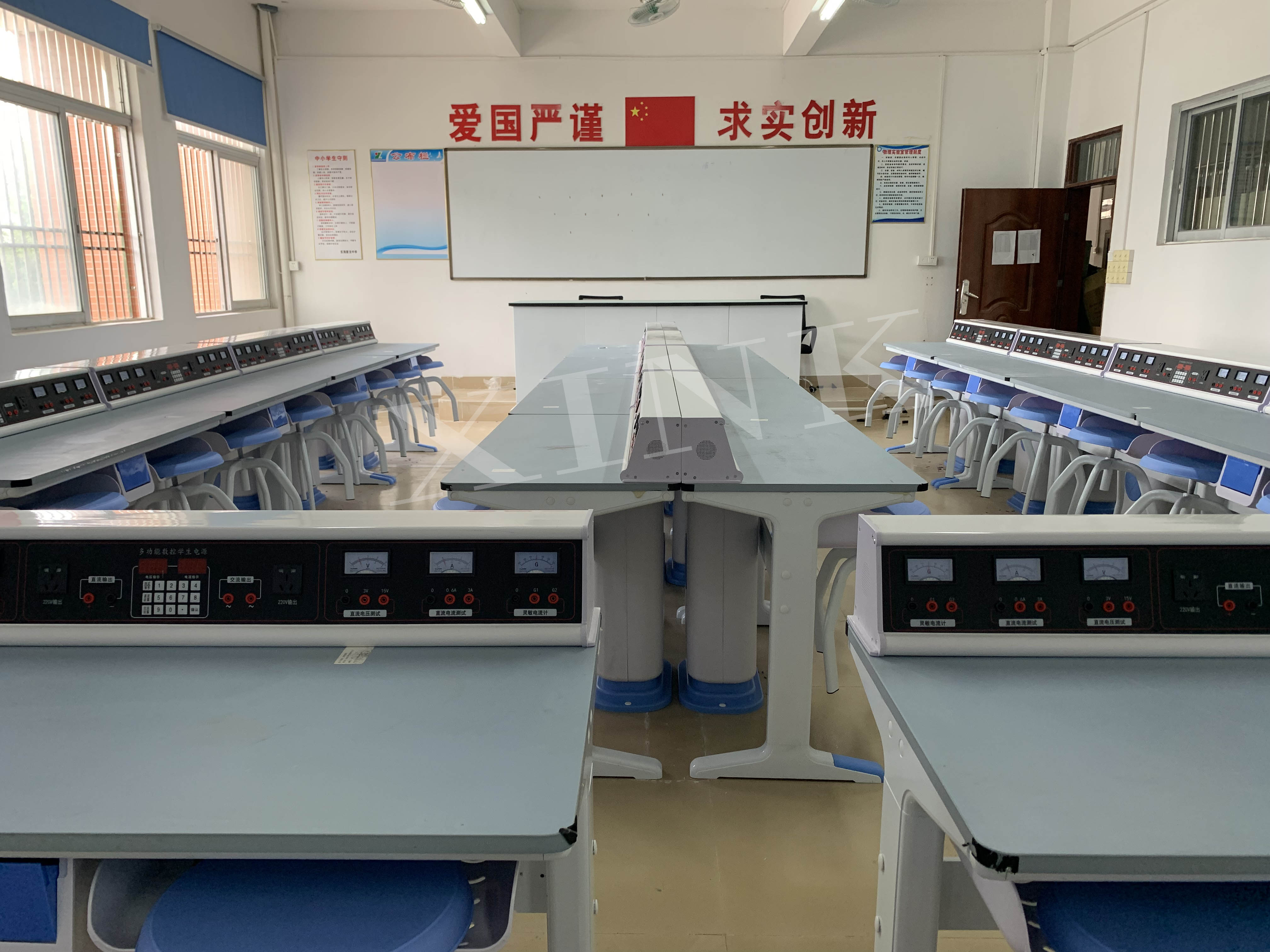 <a href='http://www.kbexpo.cn/' target='1' style='font-size:14px; font-weight:bold; color:#0080ff;'>物理實驗室</a>