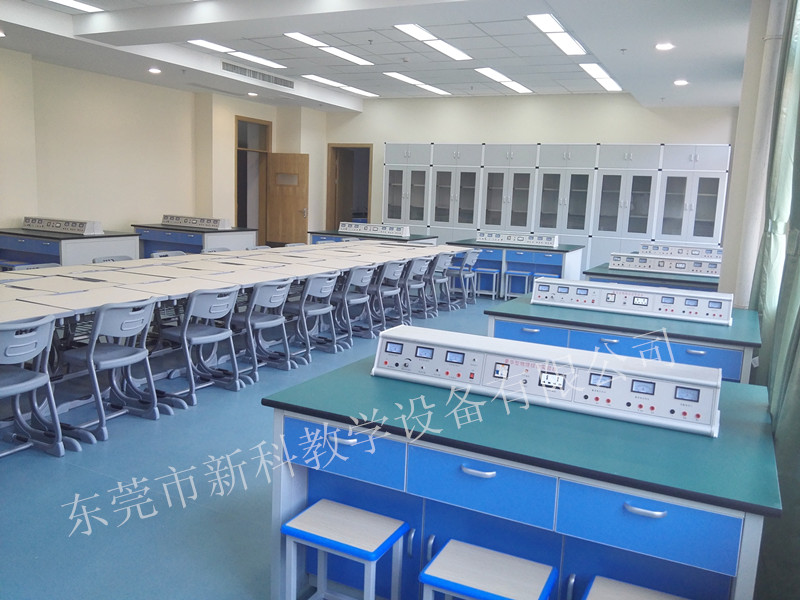 <a href='http://www.kbexpo.cn/' target='1' style='font-size:14px; font-weight:bold; color:#0080ff;'>物理實驗室</a>教室