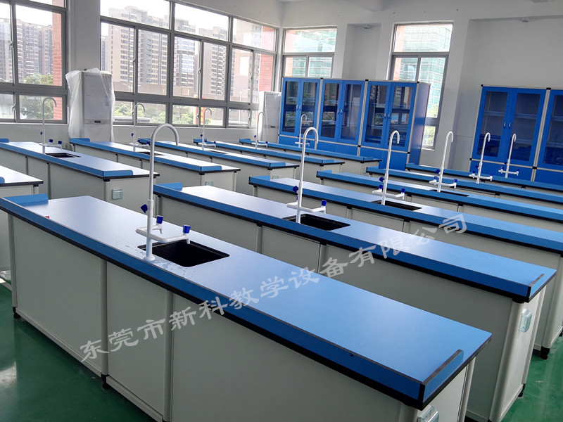 <a href='http://www.kbexpo.cn/chanpin/53-1.html' target='1' style='font-size:18px; font-weight:bold; color:#000000;'>科學(xué)實(shí)驗(yàn)室</a>廠家