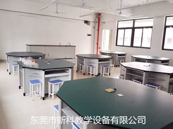 <a href='http://www.kbexpo.cn/' target='1' style='font-size:14px; font-weight:bold; color:#0080ff;'>物理實驗室</a>設備