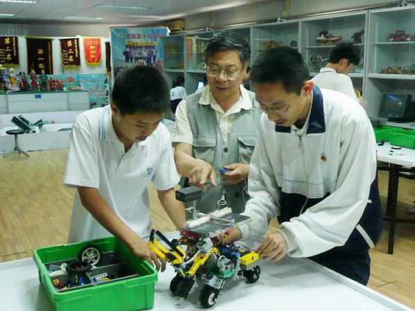 <a href='http://www.kbexpo.cn/chanpin/60-1.html' target='1' style='font-size:18px; font-weight:bold; color:#000000;'>機器人功能室</a>5